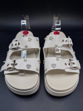 Sz 10 GBG Guess Juliana Arizona Rhinestone STUDDED Sandals Ivory Cream Off White
